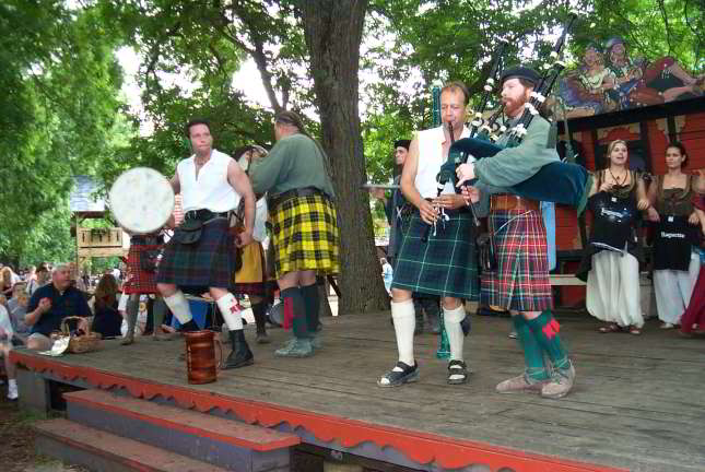 A bit more music from The Rogues