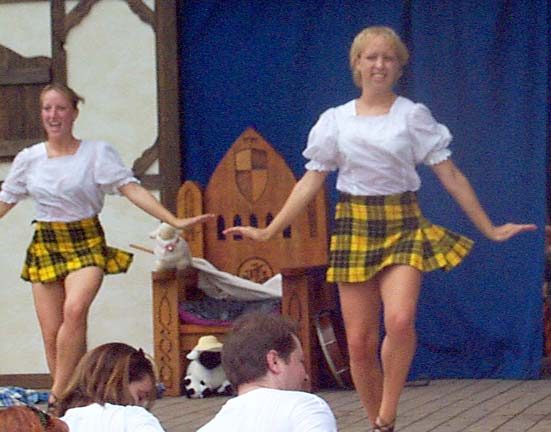 Love those SHORT Kilts!